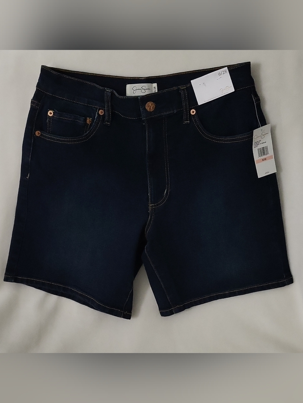 Jessica Simpson Flawless Lovesick Bermuda Shorts Dark Blue Denim 7in size 6/28